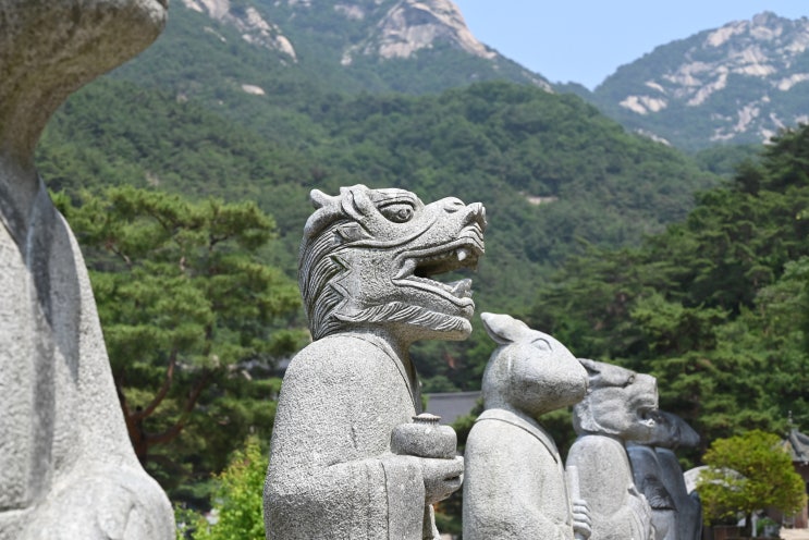 서울 북한산 삼천사 소실로 그을린 마래여래입상 삼재 액운 비경을 품은 아름다운 절