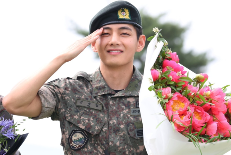  “BTS 뷔, 군 복무 중 위문편지 467만 통 돌파… 역대 최다 기록!”