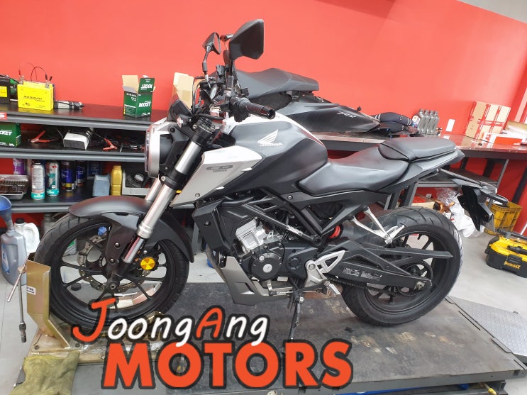  혼다 CB125R 중고 점검 풀 정비~,비상등, 포크 오버홀, 타이어, 150/60-17,110/70-17, 엔진오일 야마루브 프리미엄, 프런트 브레이크 패드, 체인 점검, 광