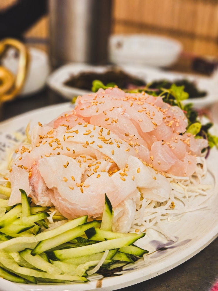  당산역 주변 포장마차 느낌의 막회 맛집 "거꾸잽이 초장집"