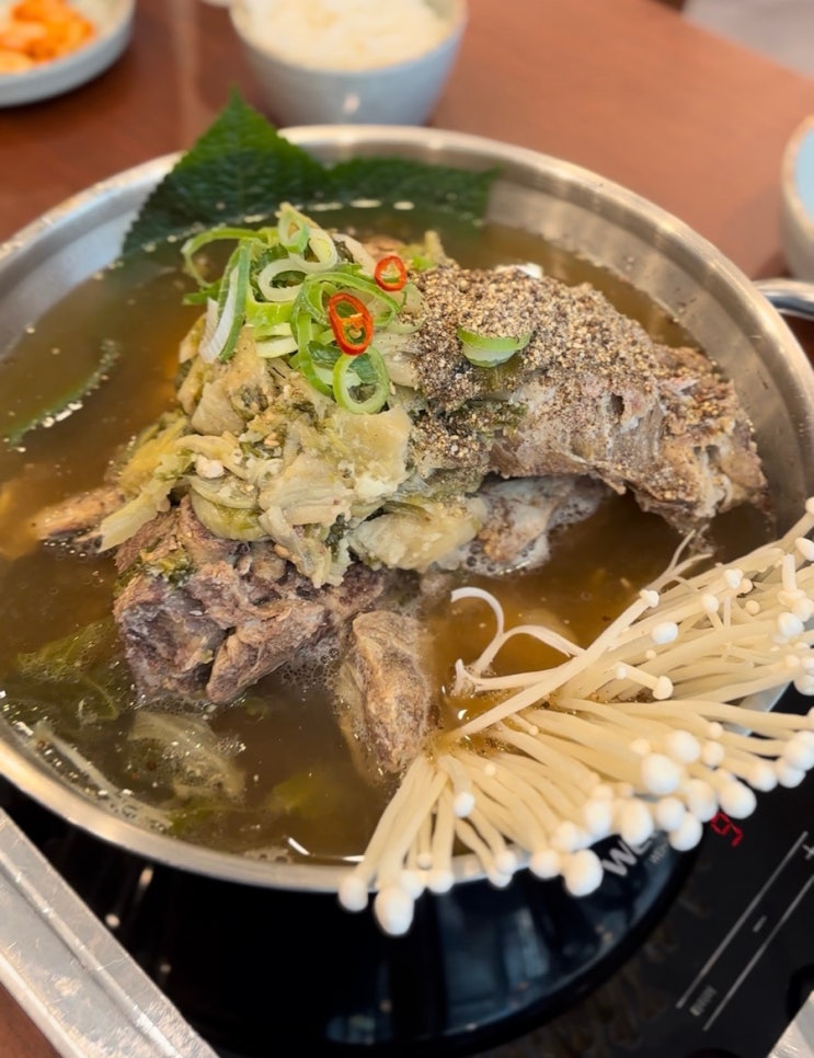  오산 맛집 '범골' 운암 맑은 하얀 국물 감자탕 맛집, 부드러운 고기 가득 감자탕집