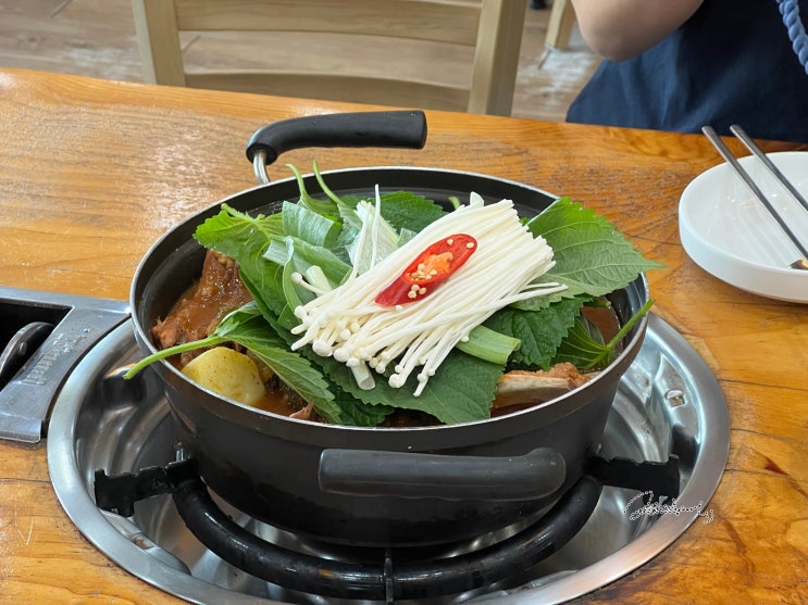  은평구 증산동 금바위 감자탕, 부드럽고 뜨끈한 기본의 맛