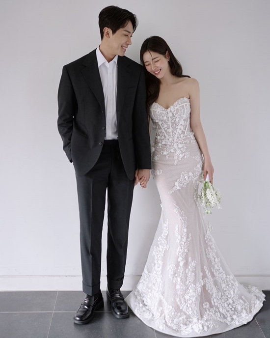  배우 박하나, 전 농구선수 김태술과 오늘 서울서 결혼식…인생 2막 시작