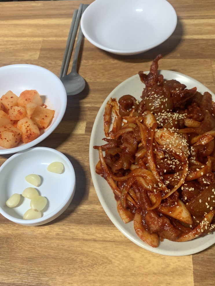  [신당동 • 신당역] ‘원조 남원 닭발’ 서울 중구 24시 노포 닭발 맛집 술집 연탄 돼지갈비 돼지 껍데기 맛있는 녀석들 219회