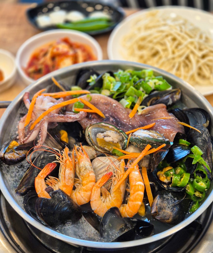 왕송호수맛집 능이야 해물칼국수로 든든한 한끼 후기