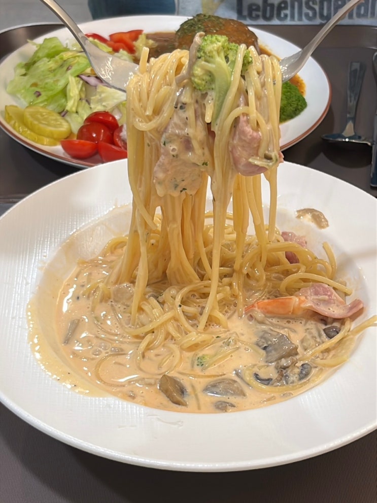  용문동맛집 대전함박스테이크맛집 용문동파스타 육즙 가득 함박과 소스 가득한 파스타 쉐프렐라