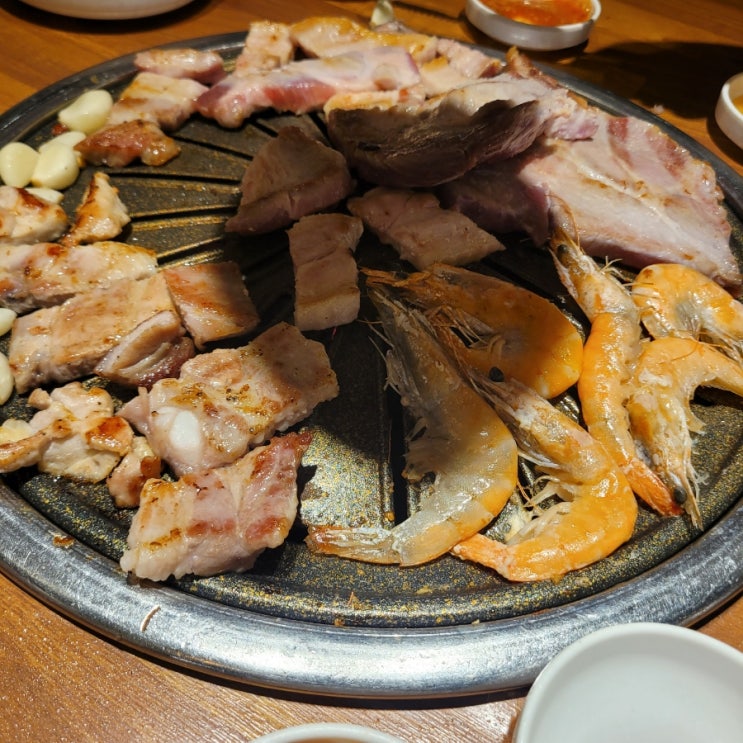  명일역맛집:[고기싸롱 명일점]후기 / 무한리필 고기 맛있어요!