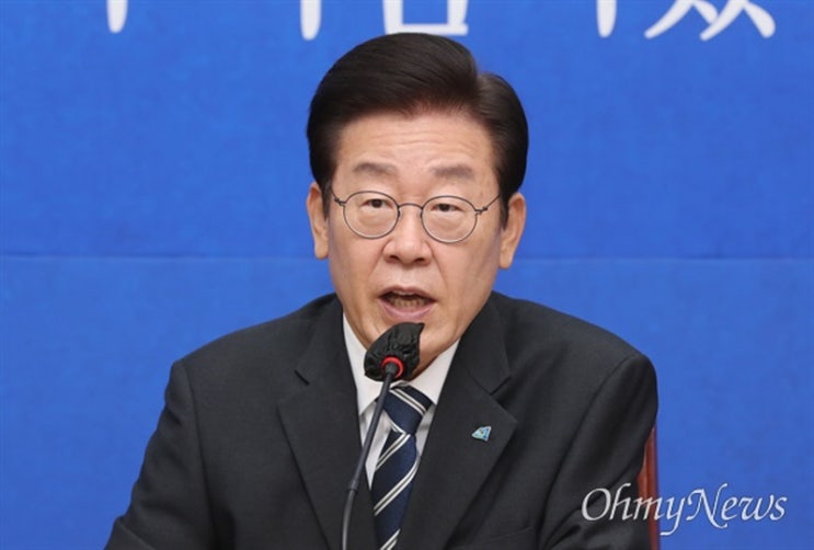 극단적 친일행위"...이재명 정부 <b>한미일</b>, 전투기 <b>공중</b><b>훈련</b> 실시... 
