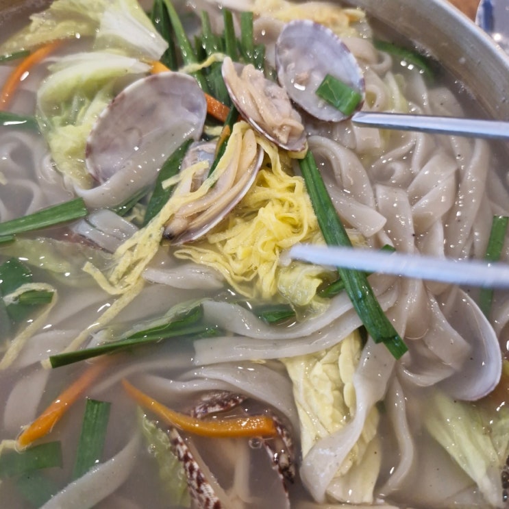  7곡제면소 통도사점 바지락 칼국수랑 만두맛집