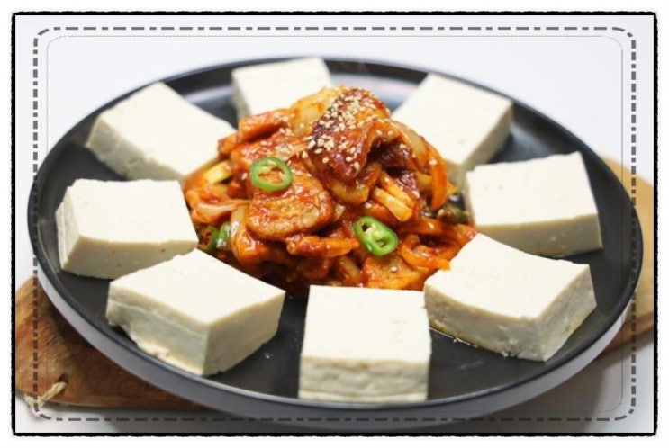  담백한 두부와 찰떡궁합인 음식들 – 같이 먹으면 더 맛있는 조합!