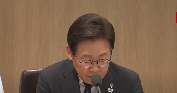 이재명 대통령 <b>나토</b> <b>회의 불참</b>: 국내 정치가 이제 더 급하지요