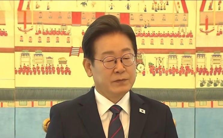 이재명 대통령, <b>나토 정상회의 불참</b> 결정이 환영 받는 <b>이유</b>