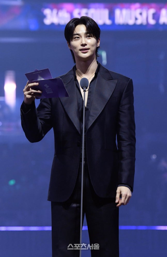<b>변우석 서울가요대상</b> 시상식 착장 목걸이 브랜드 가격 정보... 