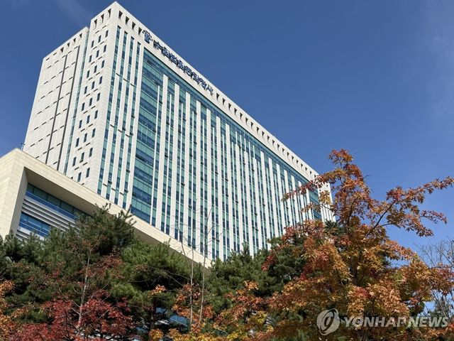  급식 몰래 먹으러 중학교 들어간 졸업생 등 3명 항소심도 징역형