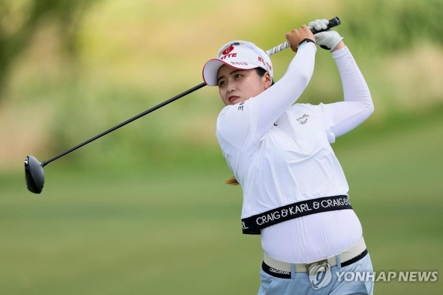 [속보] <b>최혜진</b>, 여자 PGA 챔피언십 3라운드 3위! <b>선두</b> <b>이민지</b>와... 