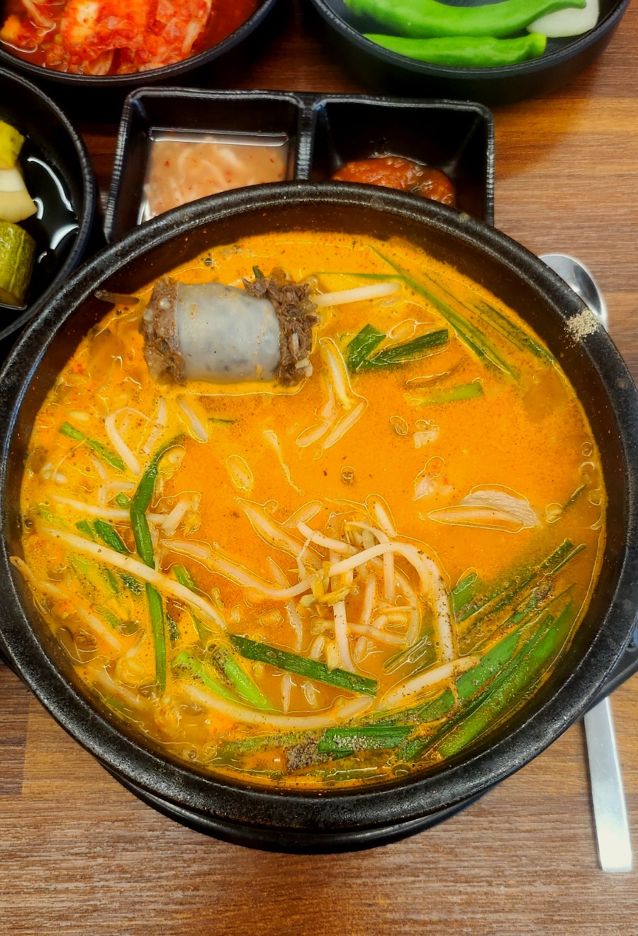 영천얼큰돼지국밥 오창점 사진 3