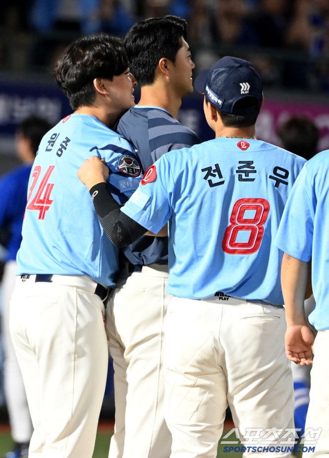 2462일 만의 감격 승리! 롯데 자이언츠 윤성빈, 인고 끝 부활의... 