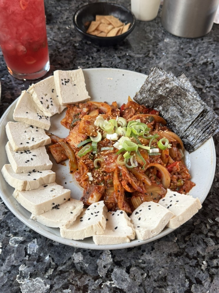 행궁동맛집 류은: 분위기 좋은 행궁동데이트 요리주점