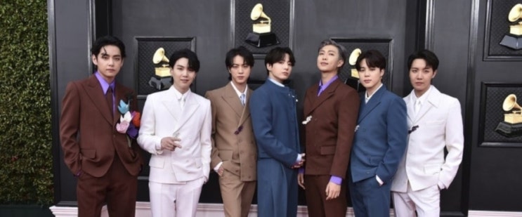 “BTS 완전체 컴백, 드디어 7명이 모두 돌아왔다…전 세계가 주목하는 이유는?”