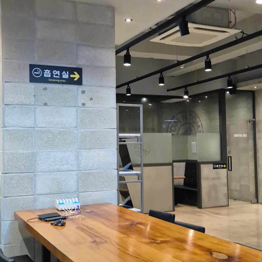 탐앤탐스 대구호산점 사진 5