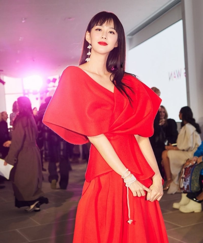 배우 지소연 키 나이 고향 현재 쌍둥이 임신 중인 그녀의 근황은?