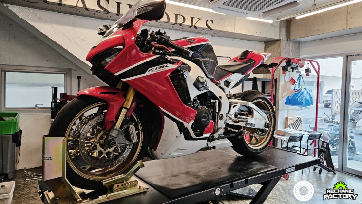 [콰시웍스] 혼다(Honda) CBR1000RR-SP 유나이티드 MTA 엔진오일 K&N 오일필터 EBC 브레이크 패드 교환 부산경남김해 모터사이클 정비수리