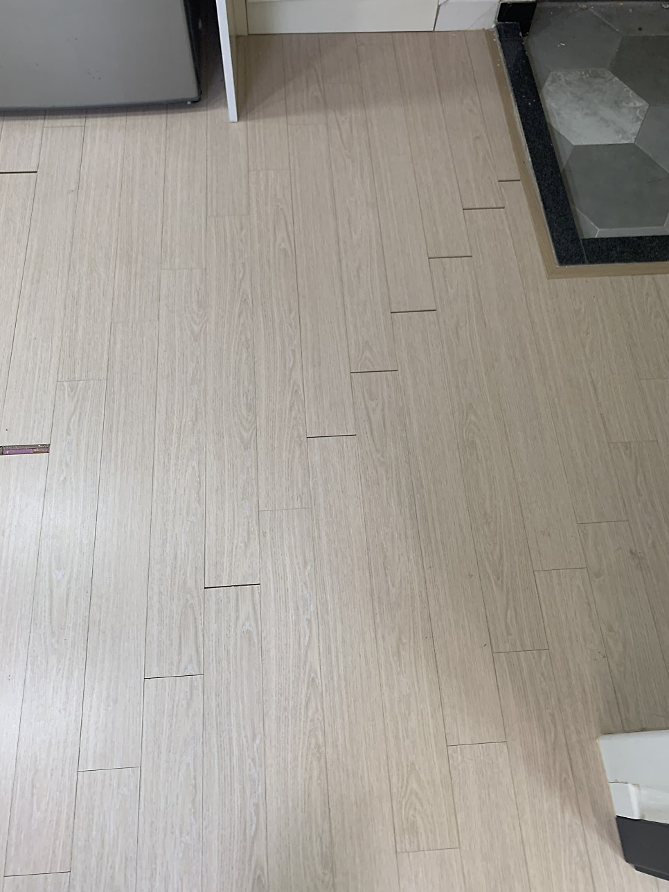 강화마루 틈새 벌어짐 셀프 보수 비용 및 업체 (서울 강남)