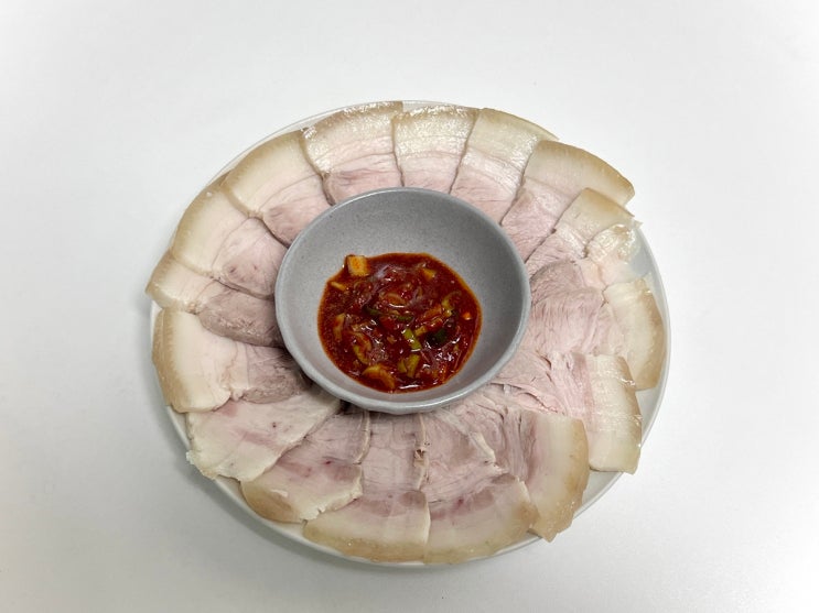  역시 먹잘알! 여름철에 딱인 성시경 냉제육 더 맛있게 먹는 방법은?