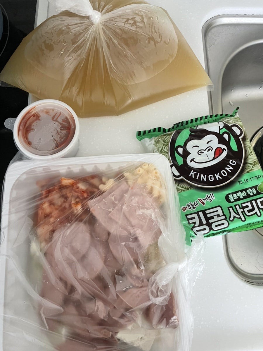 킹콩부대찌개 마포상암점 사진 5