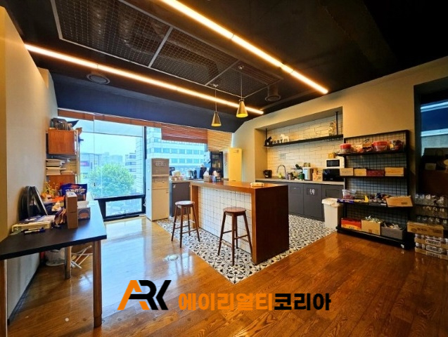  강남 논현역 인테리어 잘된 100평 강남대로 사무실 임대