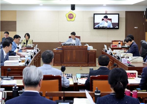 인천시의회 교육위원회, 1차 추경 상임위 심사 완료