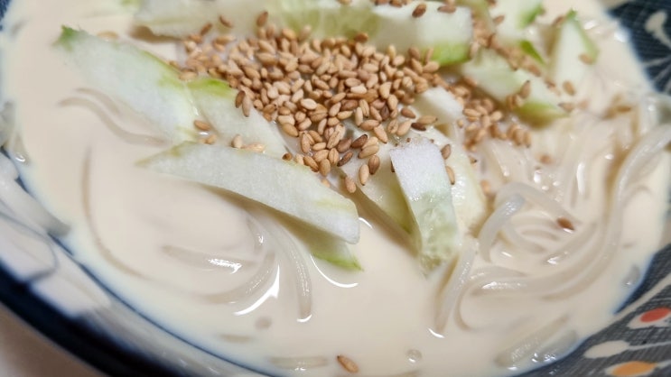  베어그릭스 고단백두유로 즐기는 여름 별미, 콩국수!