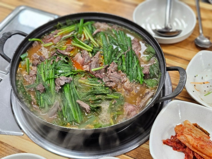  이천염소탕 단체모임 가능한 보양식맛집 느티나무집