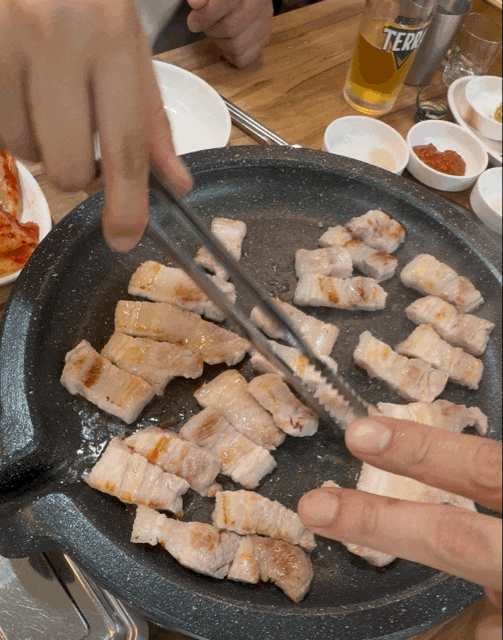  최성우삼겹살전문점