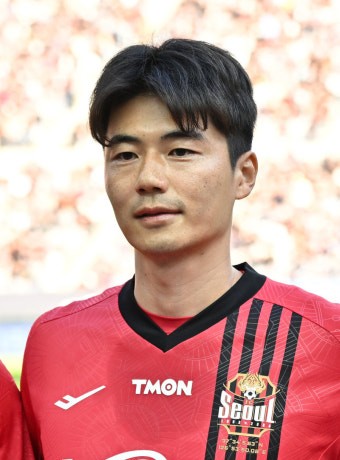 [단독 충격] <b>기성용</b>, FC서울 떠나 포항 스틸러스 <b>이적</b>... 