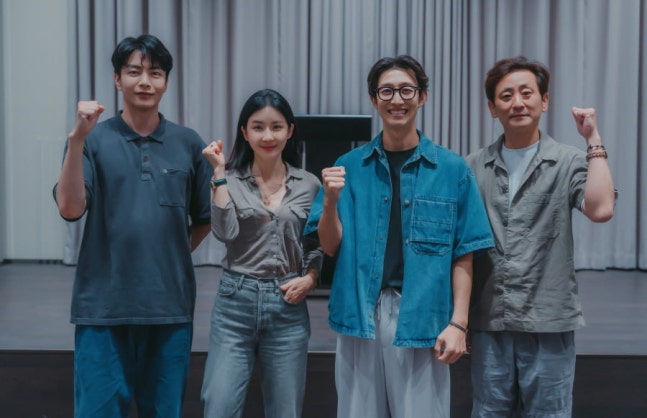 이보영 X <b>이민기</b>  감정의 끝에서 만난 드라마 <메리 킬즈 피플)