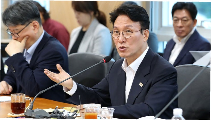 고성, 막말, 그리고 진실 <b>공방</b>: <b>김민석</b> 국무총리 후보자 <b>청문회</b>... 