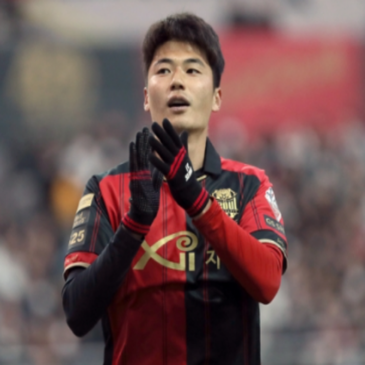 기성용 포항행?? 김기동 감독 FC서울 내에서 부상 등으로 전력외 분류로 인한 출전기회를 위한 선택!!(기성용 FC서울 레전드 주장 원클럽맨 부상 은퇴, 한혜진)