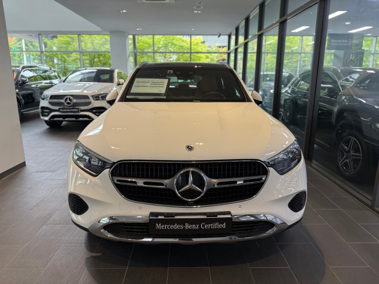 벤츠인증중고 2025 GLC300 4Matic 아방가르드 !