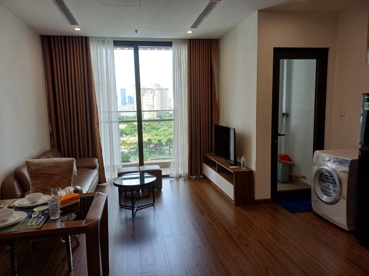  하노이 웨스트포인트 W3동 65m2 2룸 풀옵션 1800만동 ( Vinhomes Westpoint ) 좋은 아파트 임대 알려드립니다