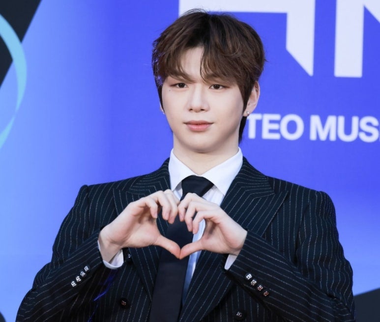 Kang Daniel Achieves 1st Place on Music Show with 'Episode'... Meets Fans at Solo Concert in August