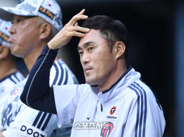 두산 조성환 감독대행, 칭찬과 설명의 리더십... 이보다 좋은 리빌딩 적임자 없다