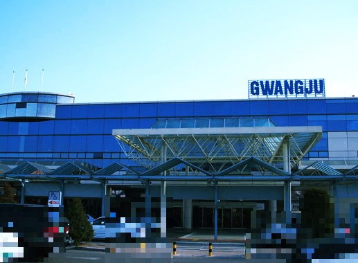 이재명 대통령 “<b>광주 군공항 이전</b>, 정부 <b>TF</b>로 직접 해결”... 