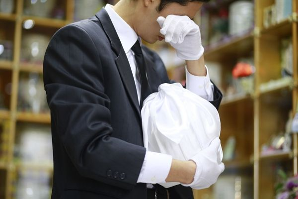  "납골당서 조용히 좀"… 드라마 촬영팀, 발인 마친 유족에 '황당 요구'