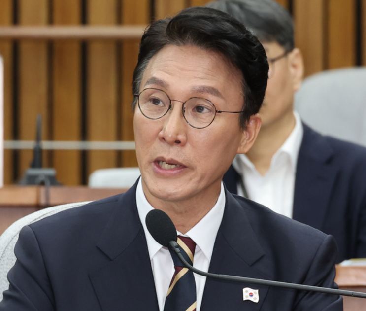 <b>김민석</b>,야당공세 "털릴 만큼 털려…제2의 <b>논두렁 시계</b>"