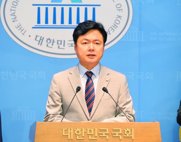 <윤석열 정권 유철환 권익위원장 파렴치한 <b>정치보복</b> 규탄... 