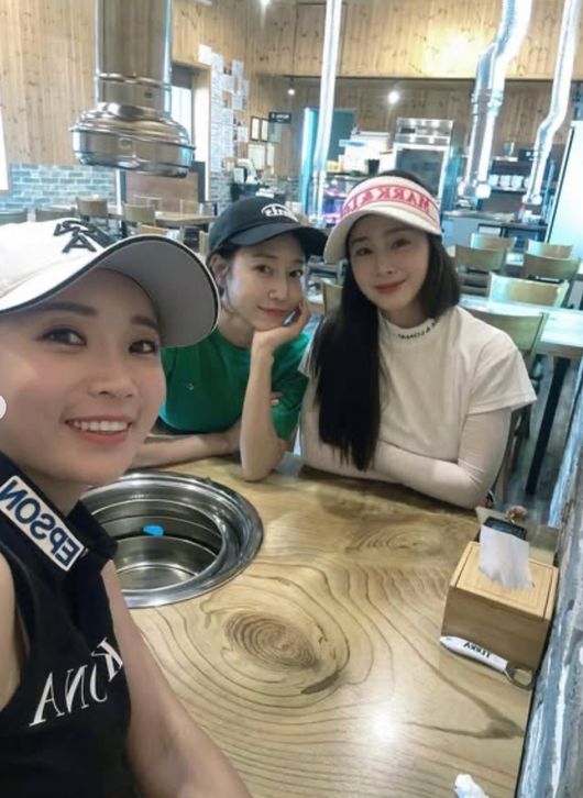   김태희·이보미·하시은, 골프장에서 빛난 절친 케미…“막 찍어도 화보다”