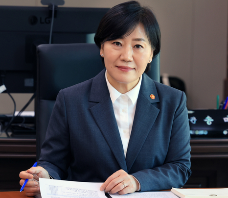 <b>송미령 장관</b> 파격 유임시킨 결정적 이유, 의견이 엇갈리는 증거들