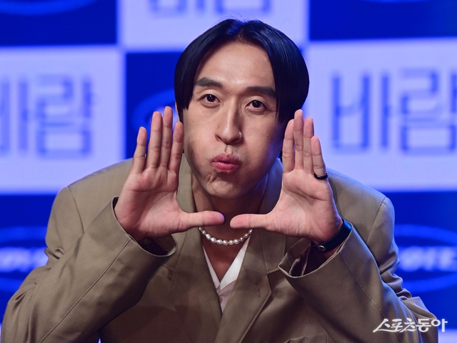  빽가 “승무원이 키스 해달라고…너무 놀라 도망가”