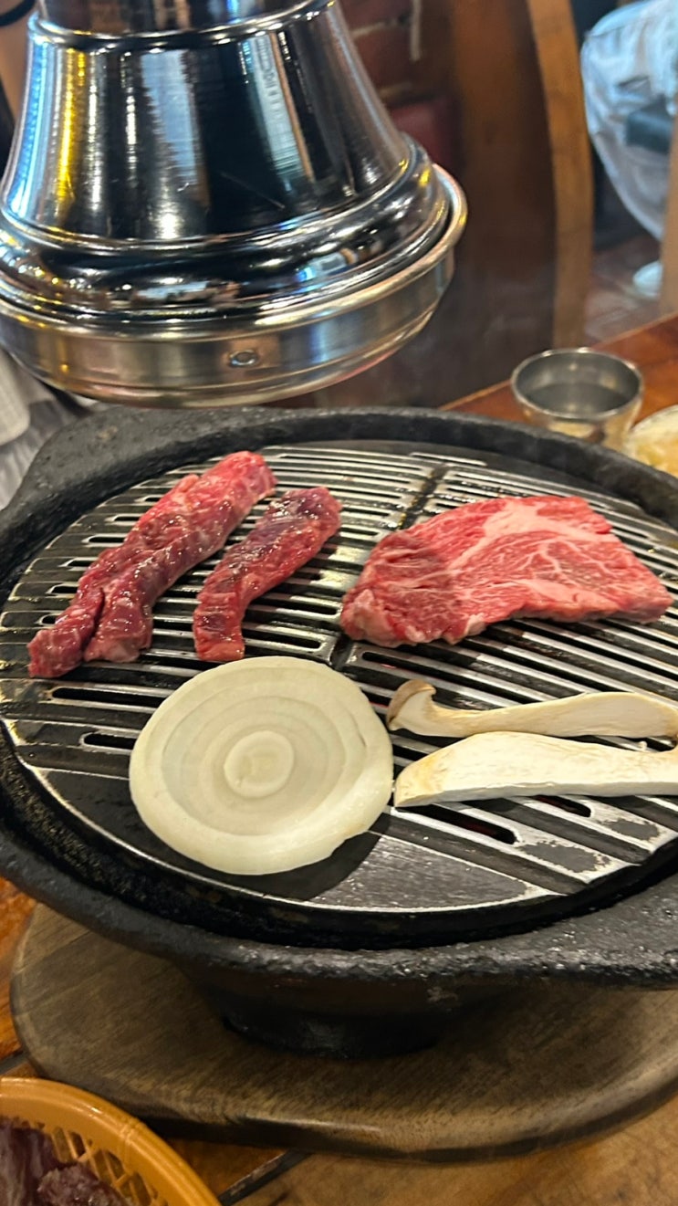  사당 고기집 초동집, 숯불에 구워먹는 소고기 맛집